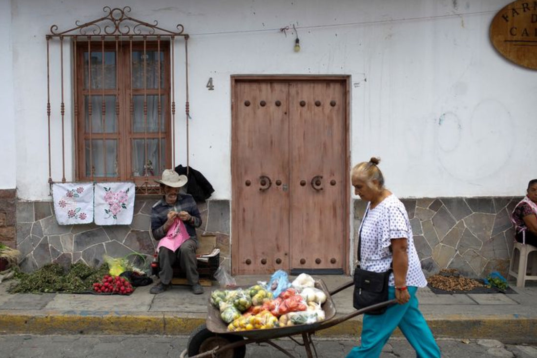 México anuncia un aumento del 12% del salario mínimo para combatir la pobreza