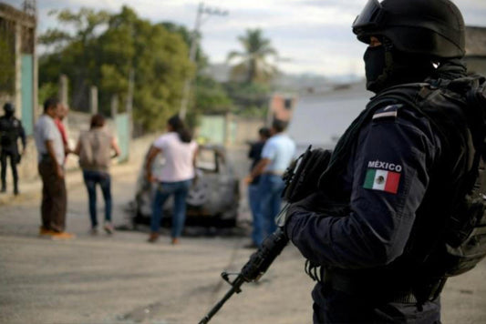 Diez personas mueren tiroteadas en un atentado en México