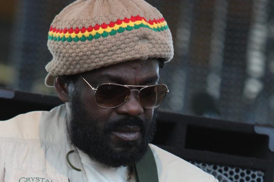 Aston "Familyman" Barrett, bajista de Bob Marley & The Wailers, ha fallecido tras una "larga batalla" contra la enfermedad